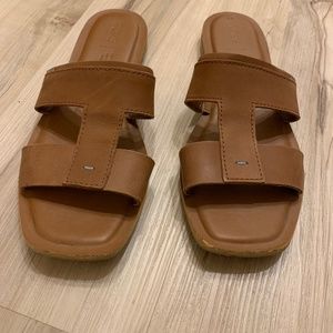 Toms slides size 9
